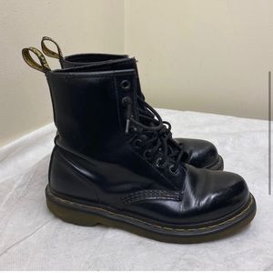 Dr. Martens Women's 1460 Patent Boots Women’s Size 7